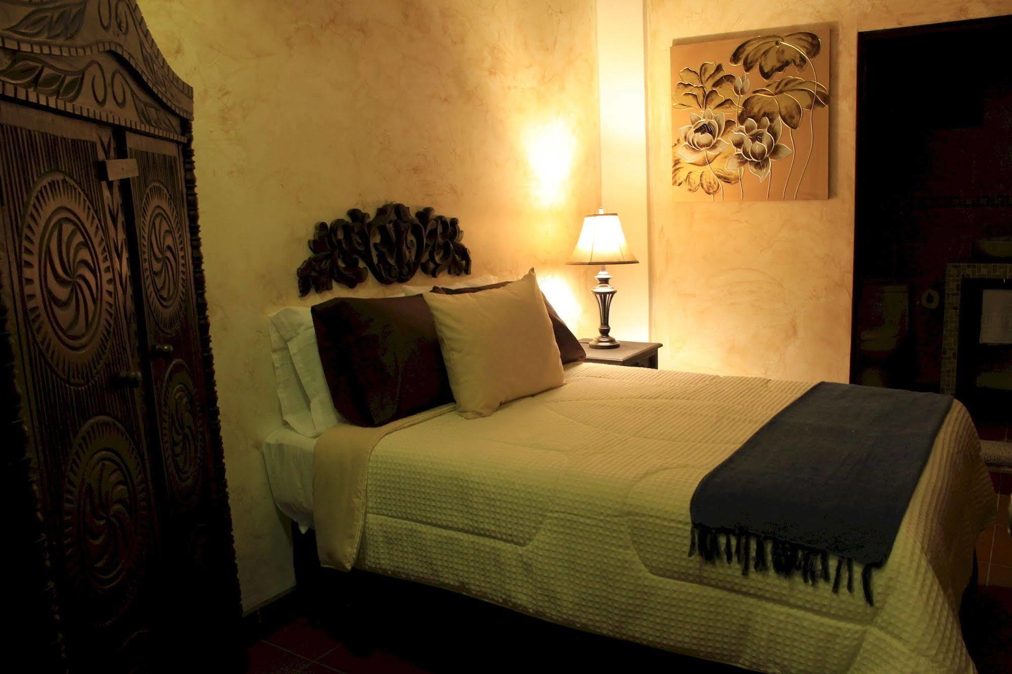 Hotel Posada De La Luna Antigua Eksteriør billede